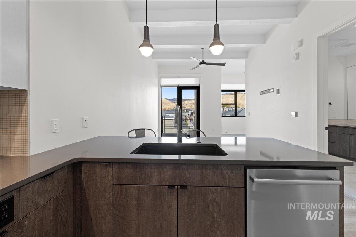 Boise, Idaho 83716, United States, ,1 BathroomBathrooms,Residential,Pending,34314