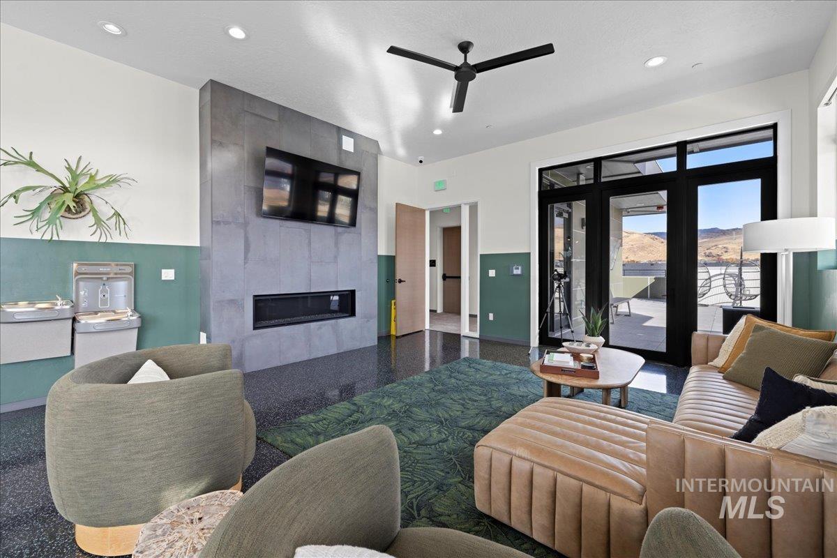 Boise, Idaho 83716, United States, ,1 BathroomBathrooms,Residential,Pending,34314