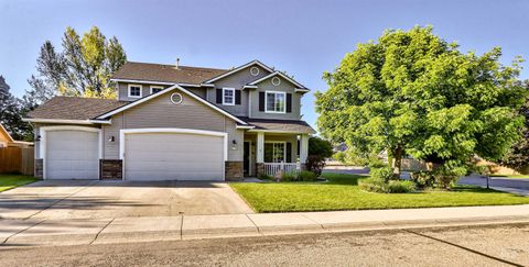 Photo of 238 E E Moskee Street, Meridian, ID 83646 (MLS # 98986513)