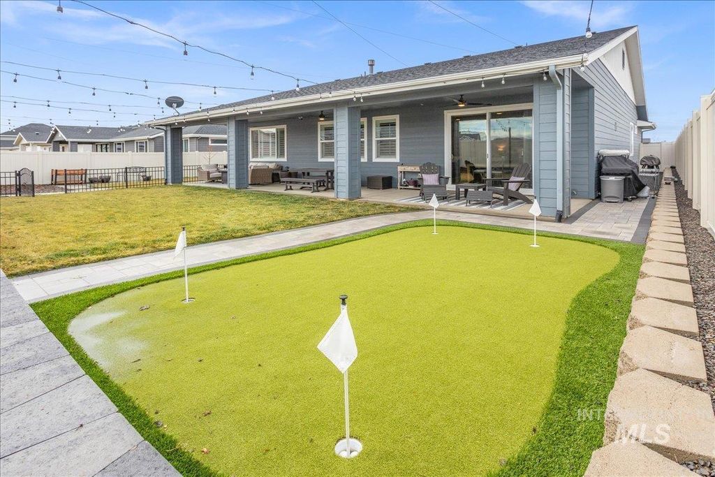 Photo of 17730 N Peltzer Ave, Nampa, ID 83687 (MLS # 98966430)