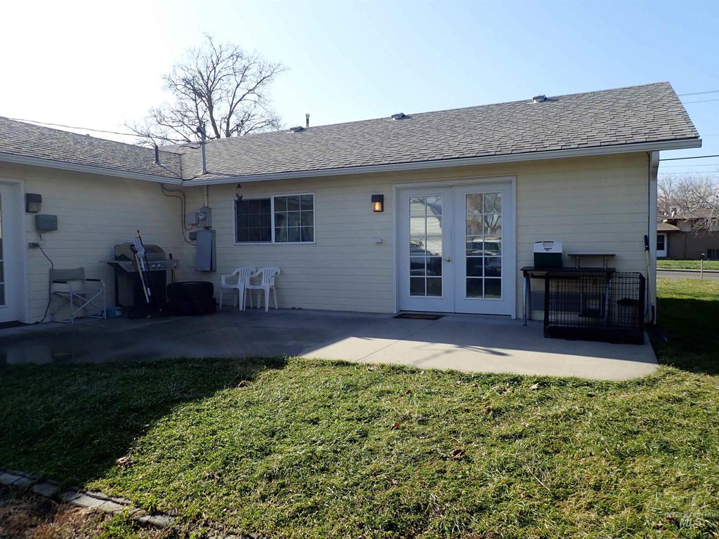 Photo of 1039 15th St, Clarkston, WA 99403 (MLS # 98969786)