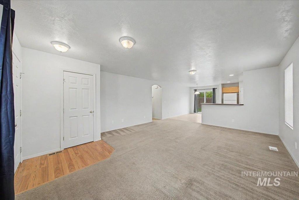 Photo of 16607 Chino Ave, Caldwell, ID 83607 (MLS # 98986459)