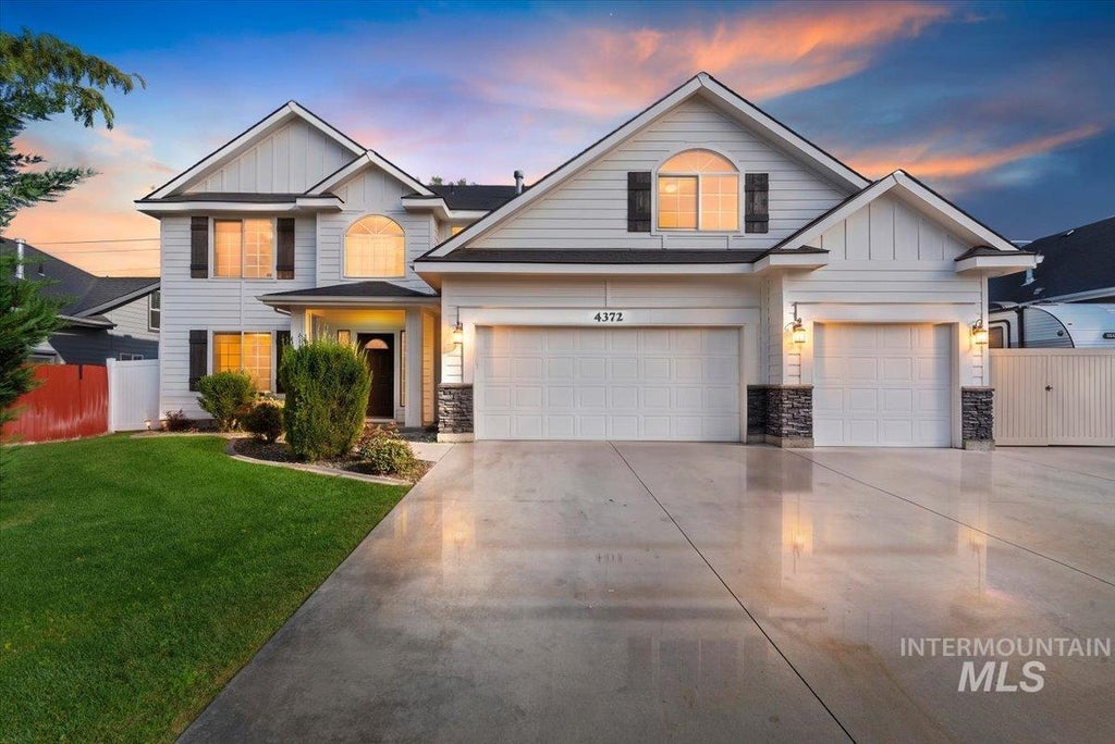 Photo of 4372 E Burgundy Drive, Nampa, ID 83686 (MLS # 99001848)