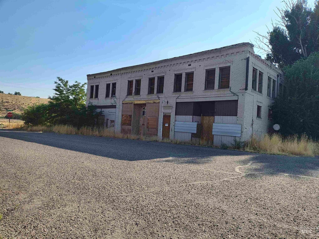 Photo of 4145 N Meridian St, King Hill, ID 83633 (MLS # 98996305)