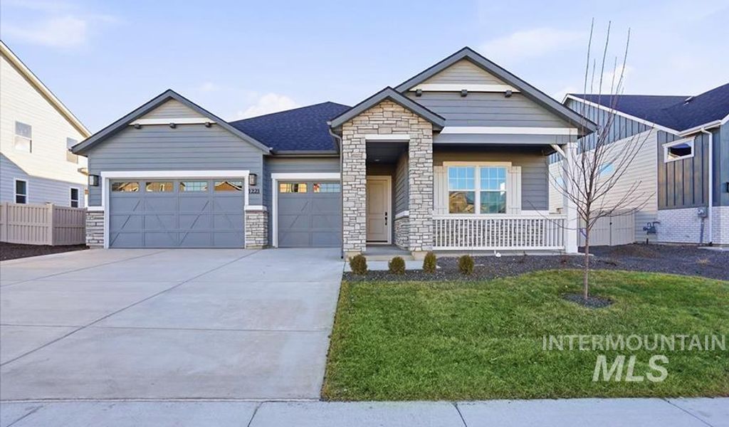 Photo of 1221 Stirling Meadows Ct, Middleton, ID 83644 (MLS # 98971327)