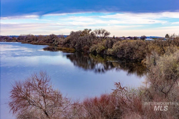 1212 RIVER RD, HOMEDALE, ID 83628 - Image a73d55859c846f7bdbdff0e2492730b3/583476240