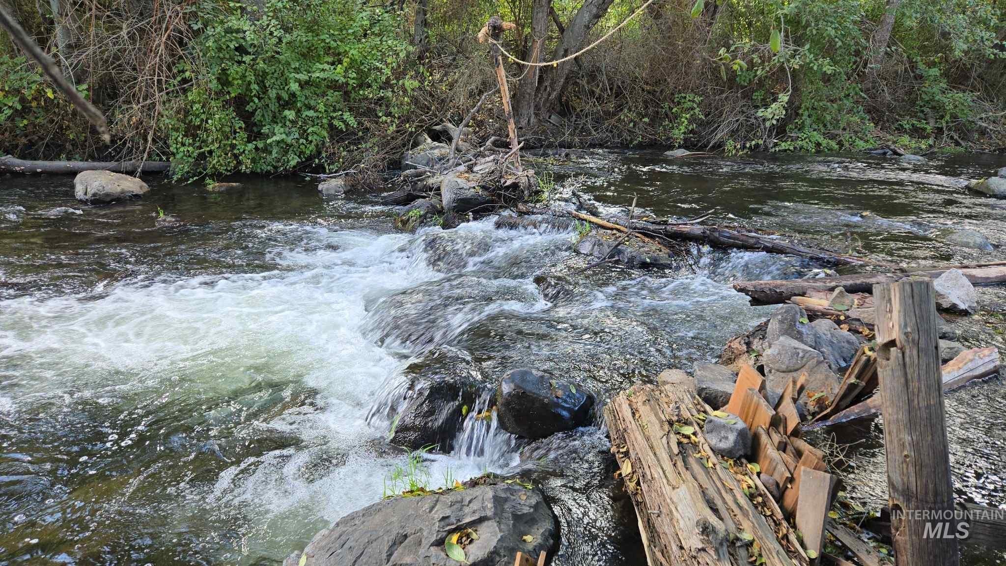 13761 Asotin Creek Rd