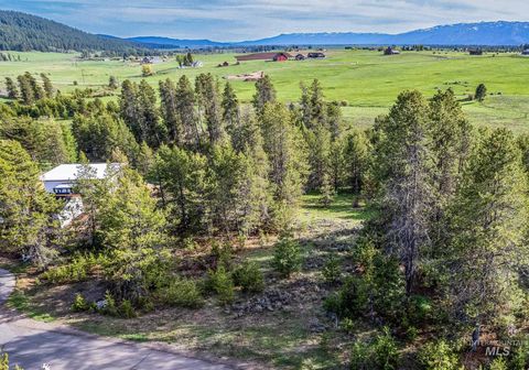 Photo of 435 Wilhelm, McCall, ID 83638 (MLS # 98949887)