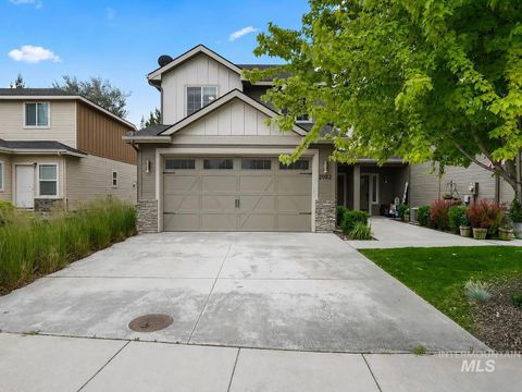 Photo of 2082 W Pine Ave, Meridian, ID 83642 (MLS # 98990178)
