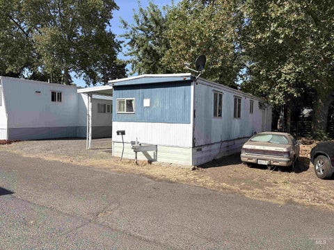 Photo of 1265 Elm Street #30, Clarkston, WA 99403 (MLS # 98998441)