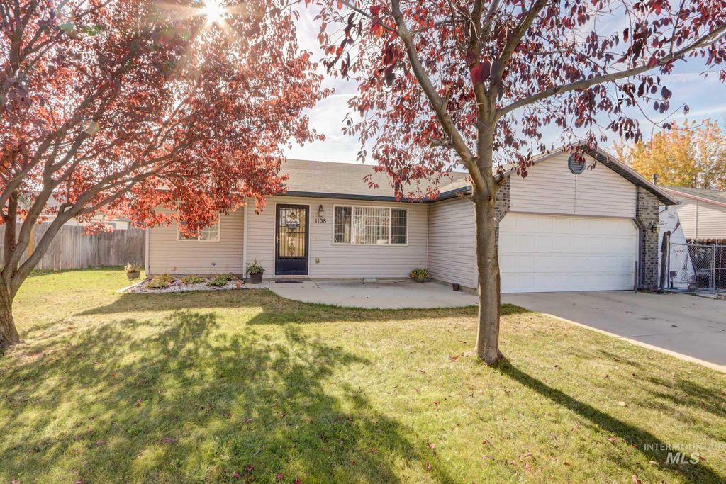 Photo of 1108 NW 24th Street, Fruitland, ID 83619 (MLS # 98974869)
