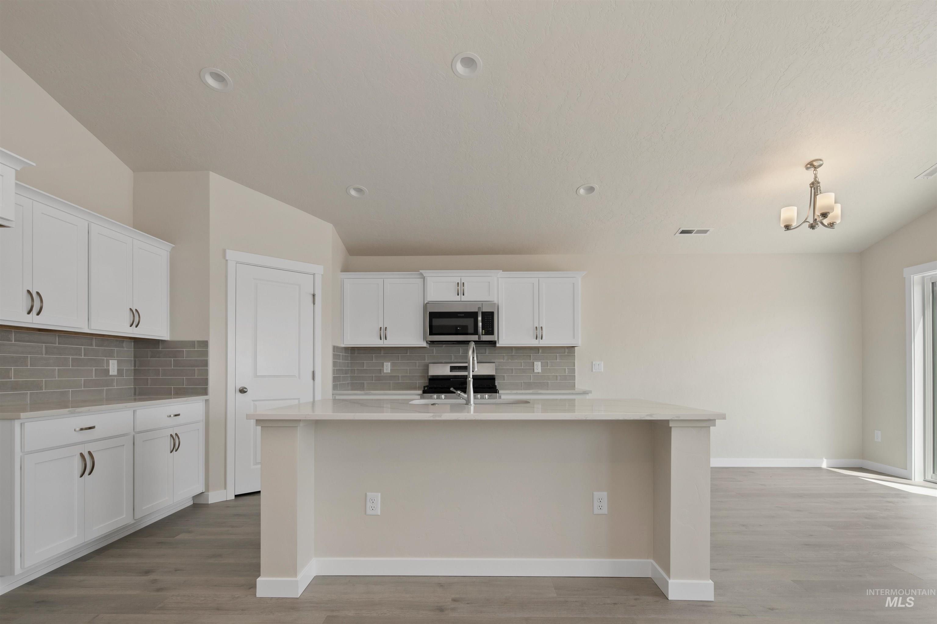 238 W Omphale St.
