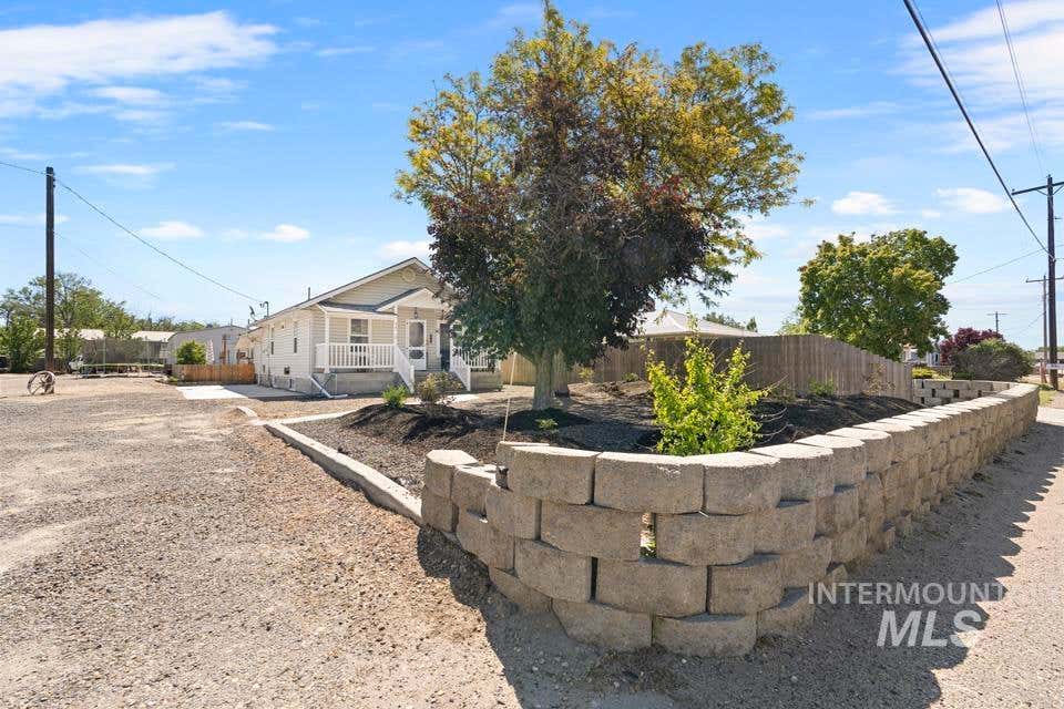 Photo of 508 S Whitley Dr, Fruitland, ID 83619 (MLS # 98989098)