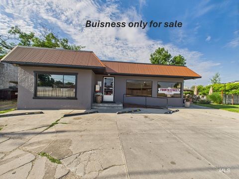 Photo of 105 E 4th Street, Emmett, ID 83617 (MLS # 98951204)