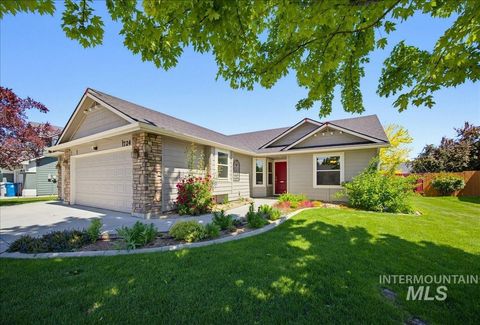 Photo of 724 Edmund Street, Caldwell, ID 83605 (MLS # 98987356)
