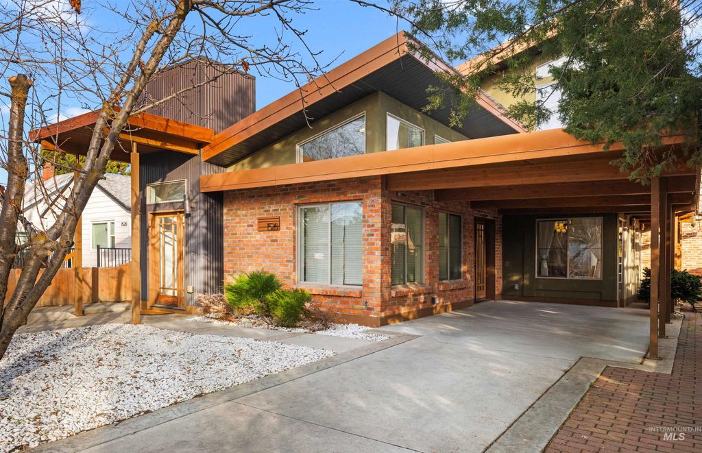Photo of 1526 S Lincoln Ave, Boise, ID 83706 (MLS # 98972516)