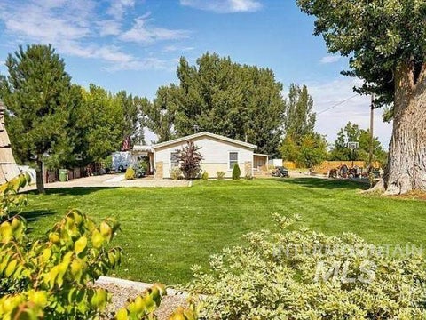 Photo of 3334 NW 2nd AVE, New Plymouth, ID 83655 (MLS # 98993679)
