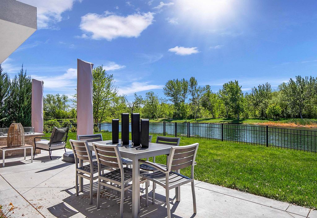 Photo of 1745 E Lone Shore Lane, Eagle, ID 83616 (MLS # 98972315)