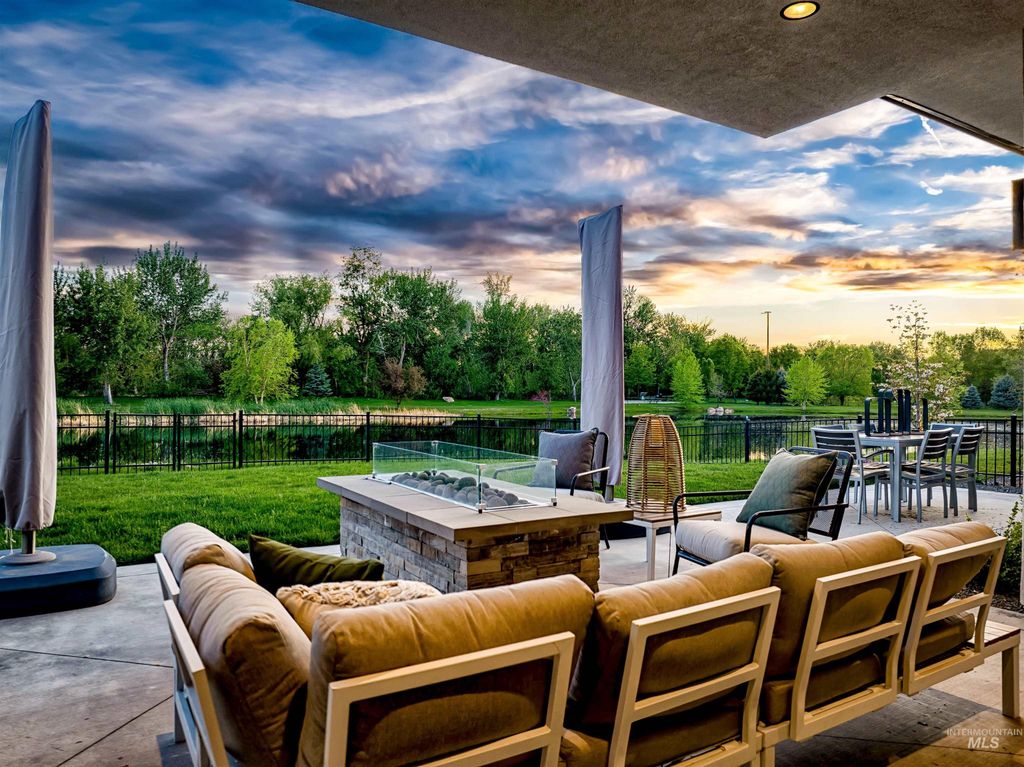 Photo of 1745 E Lone Shore Lane, Eagle, ID 83616 (MLS # 98972315)