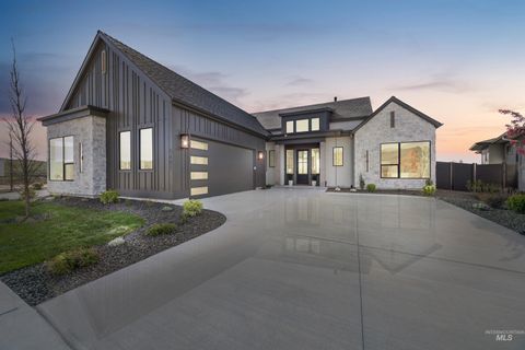 Photo of 5481 W Haughburn Dr, Eagle, ID 83616 (MLS # 98989148)