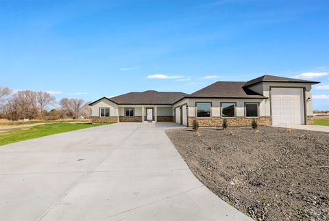 Photo of 2514 Tulip Cir, Twin Falls, ID 83301 (MLS # 98978017)