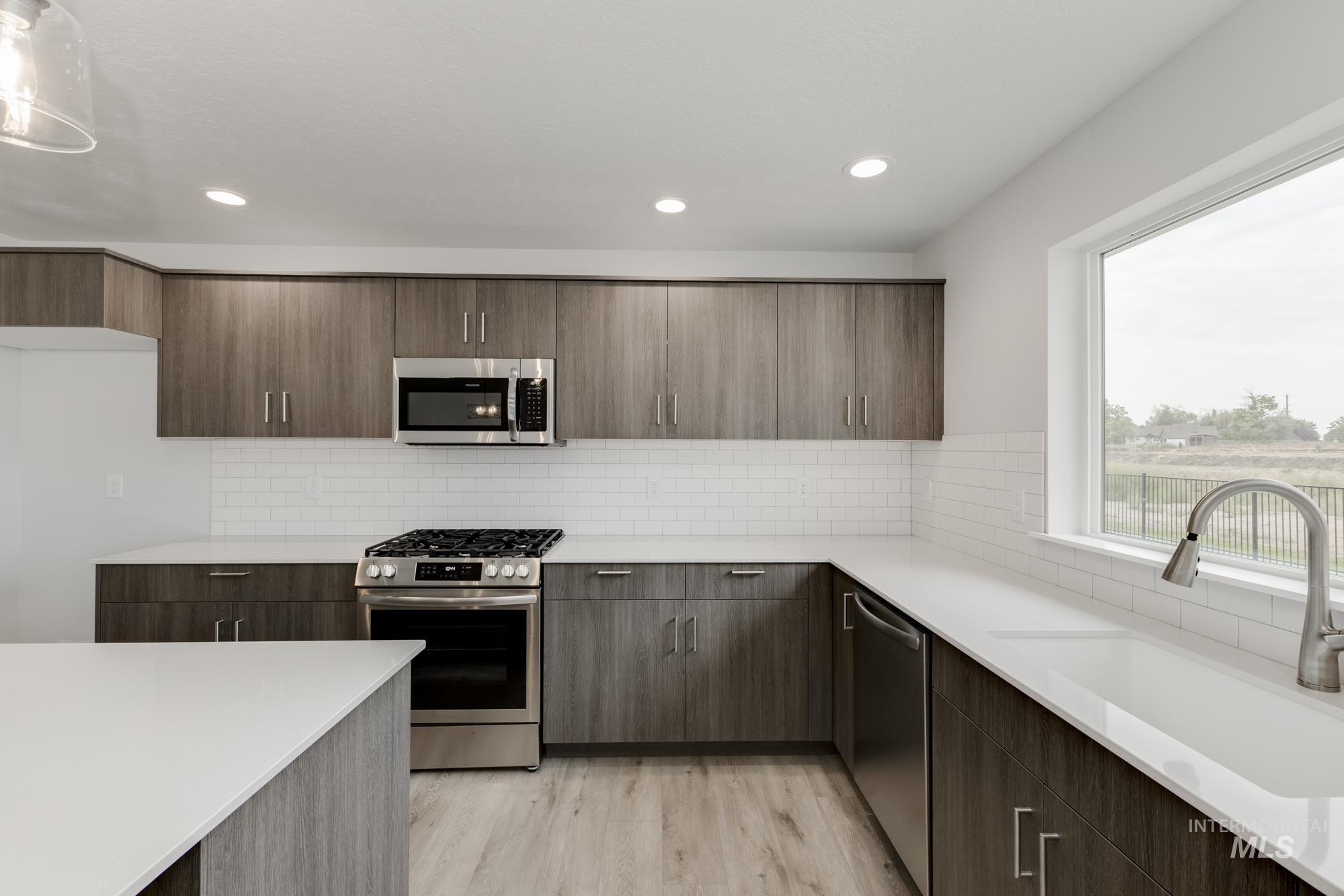 18147 N Lion Head Ave