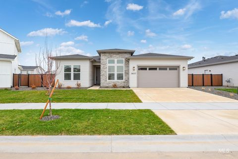 Photo of 3612 N Pindall Way, Star, ID 83669 (MLS # 98980814)