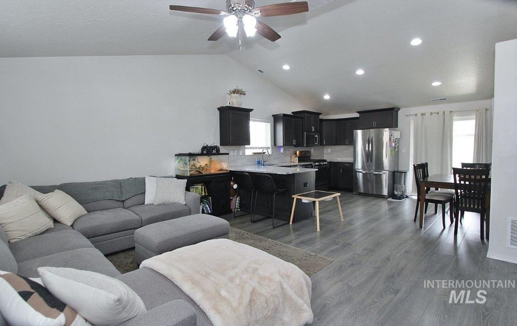 Photo of 695 Stanley Lake St, Middleton, ID 83644 (MLS # 98981772)