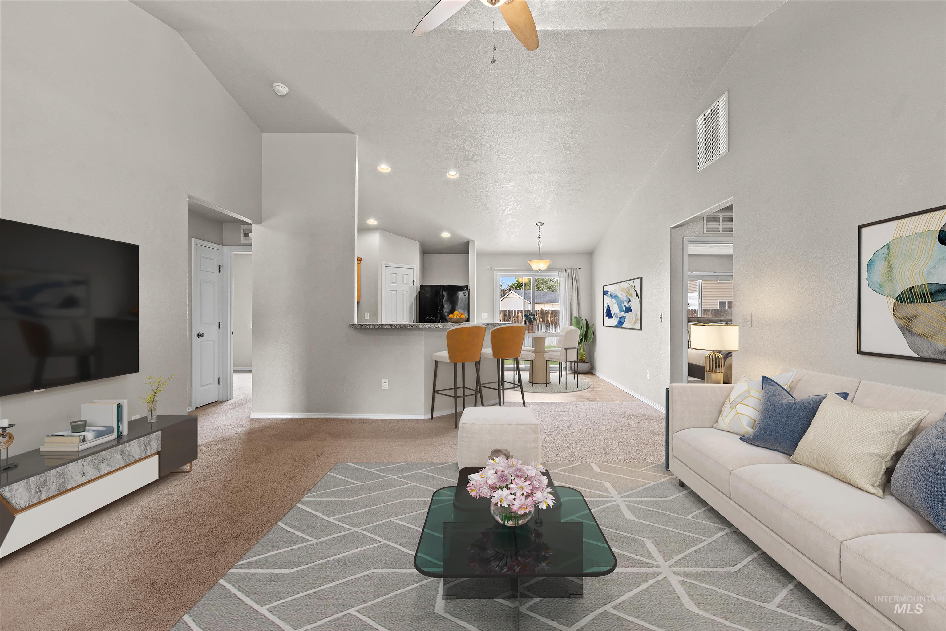 8332 W Snohomish