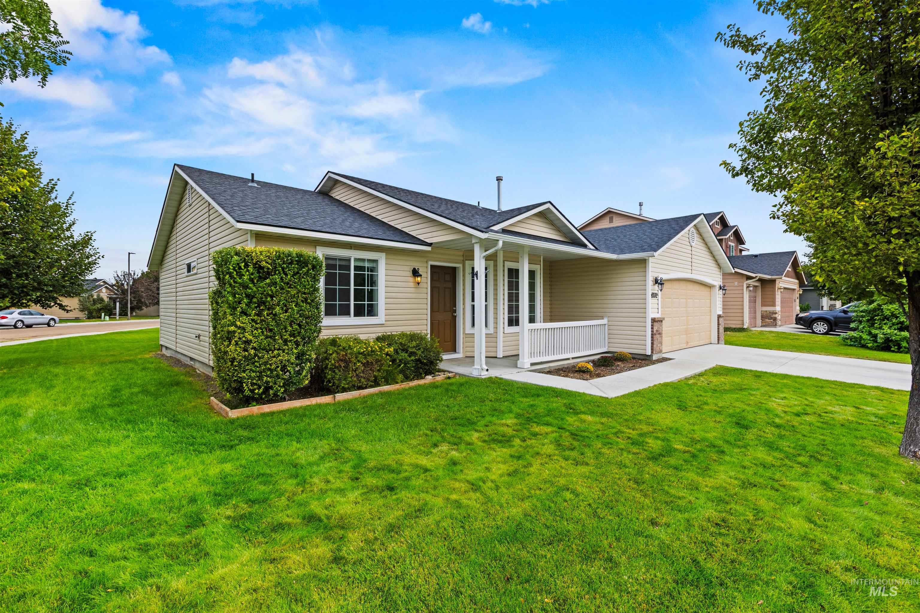 8332 W Snohomish