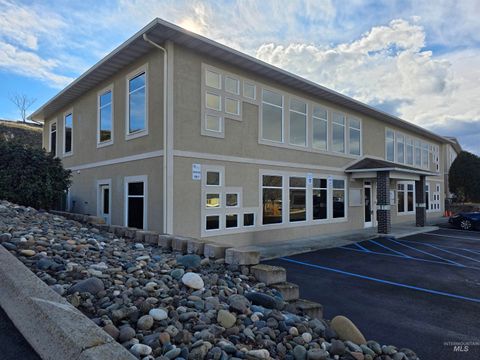 Photo of 1630 23rd Ave #201A, Lewiston, ID 83501 (MLS # 98975349)