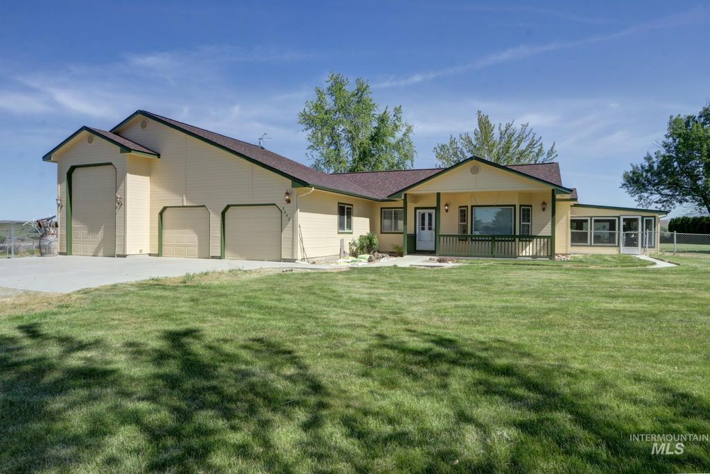 Photo of 5442 Black Canyon Hwy, Emmett, ID 83617 (MLS # 98985482)