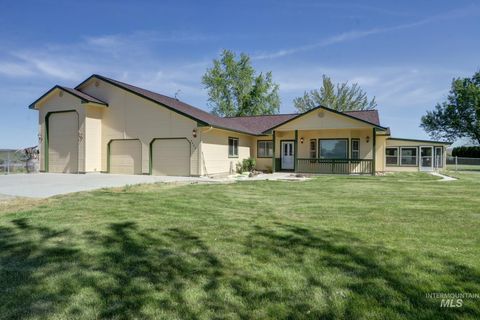 Photo of 5442 Black Canyon Hwy, Emmett, ID 83617 (MLS # 98985482)