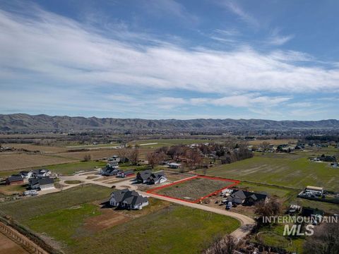 Photo of 405 Skyview Lane, Emmett, ID 83617 (MLS # 98976838)