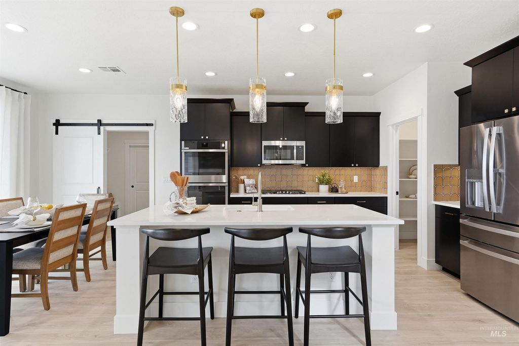 Photo of 17601 Moon Ridge Pl, Nampa, ID 83687 (MLS # 98981978)