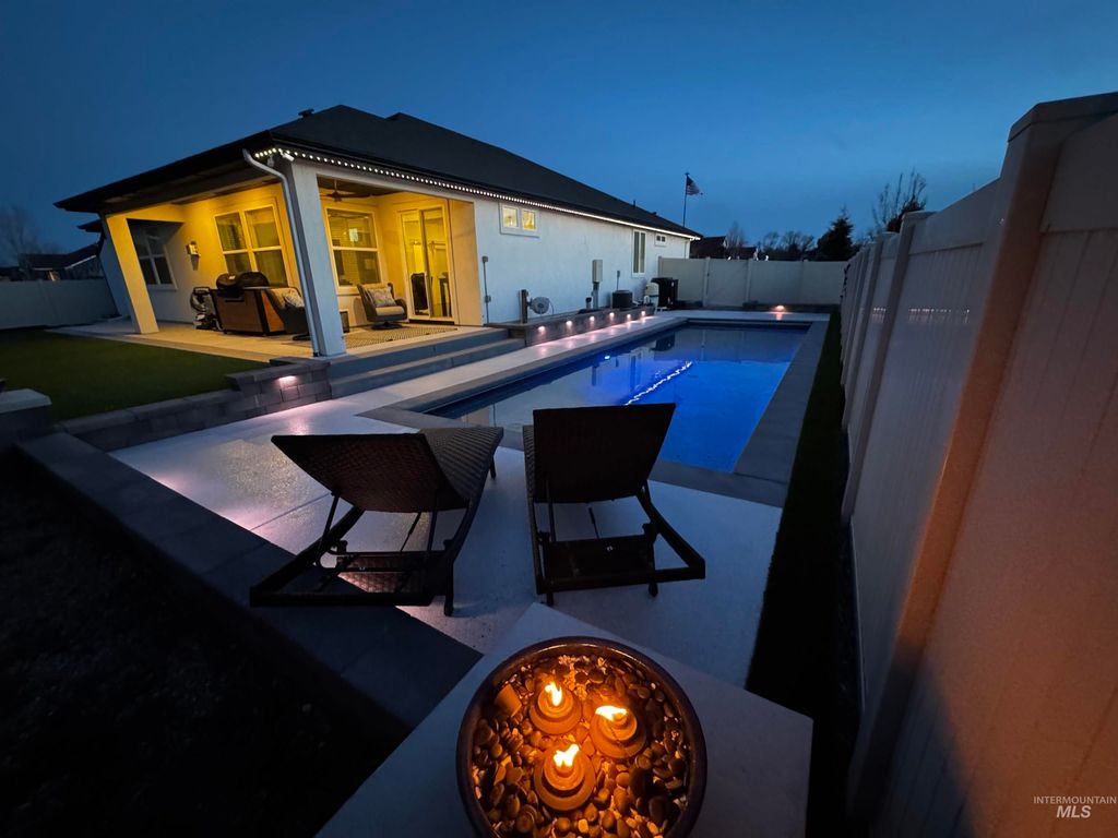 Photo of 4551 S Lava Springs Loop, Nampa, ID 83686 (MLS # 98974526)