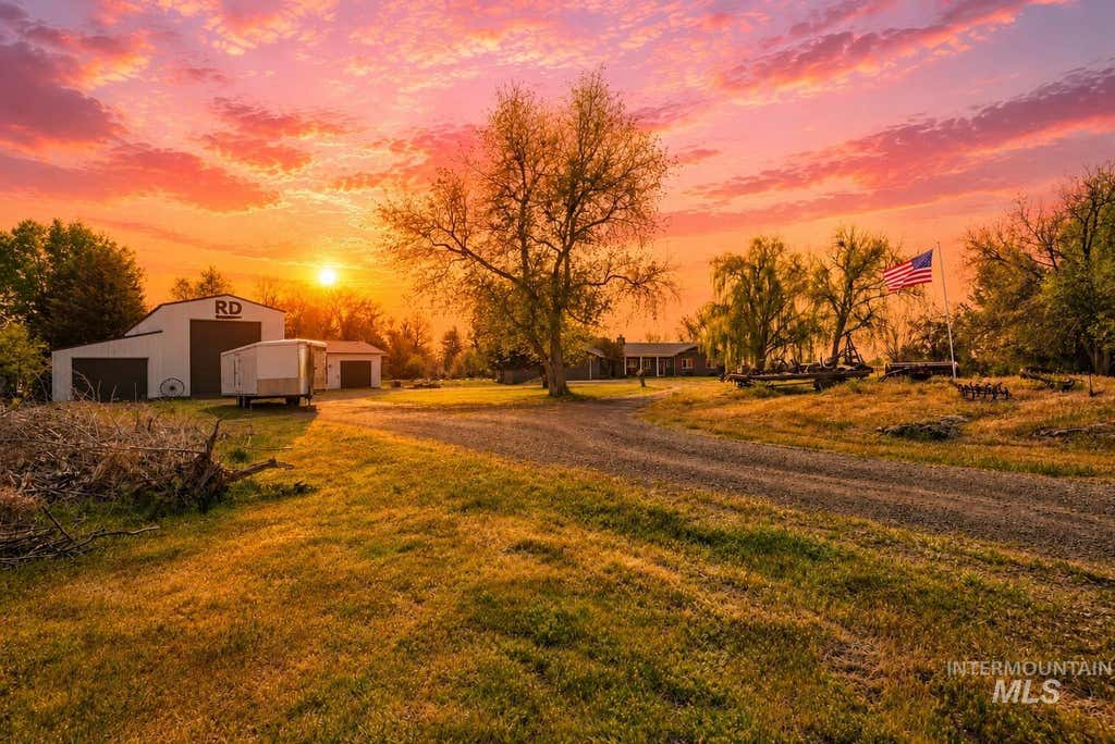 Photo of 2726 850 E, Hagerman, ID 83332 (MLS # 98984123)