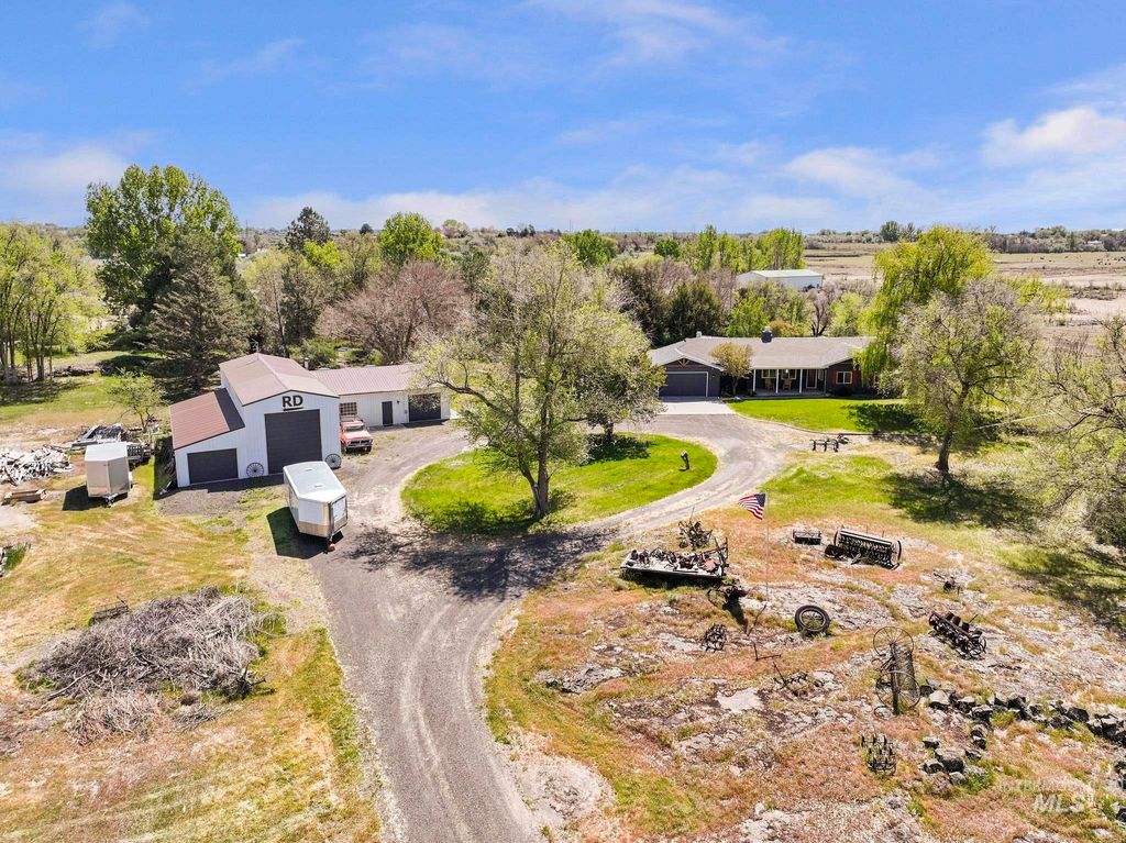 Photo of 2726 850 E, Hagerman, ID 83332 (MLS # 98984123)