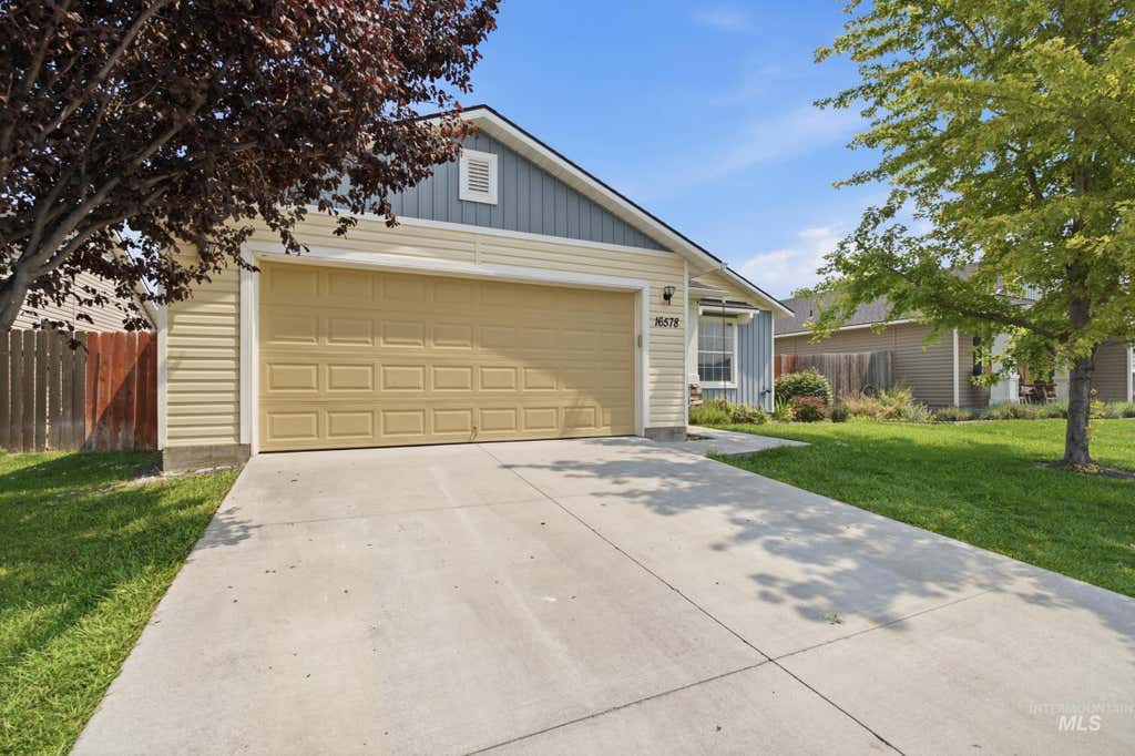 Photo of 16578 Berkley Ave, Caldwell, ID 83607 (MLS # 98996694)