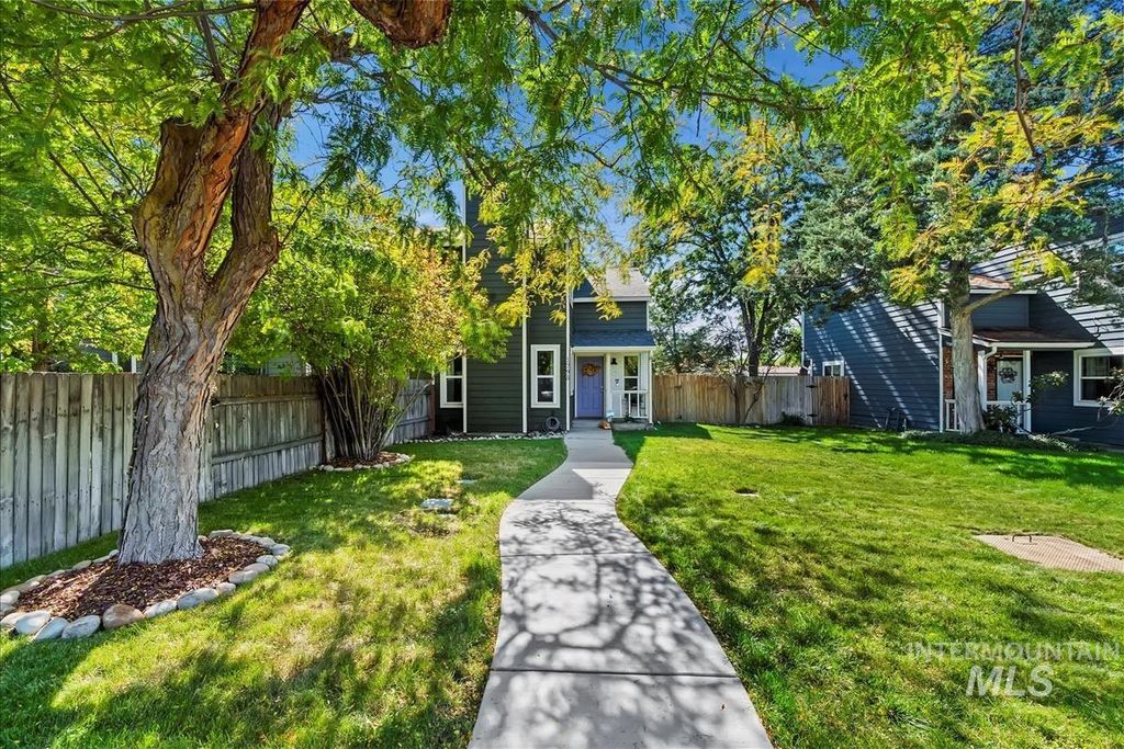 Photo of 1793 E Boise Ave, Boise, ID 83706 (MLS # 98963766)
