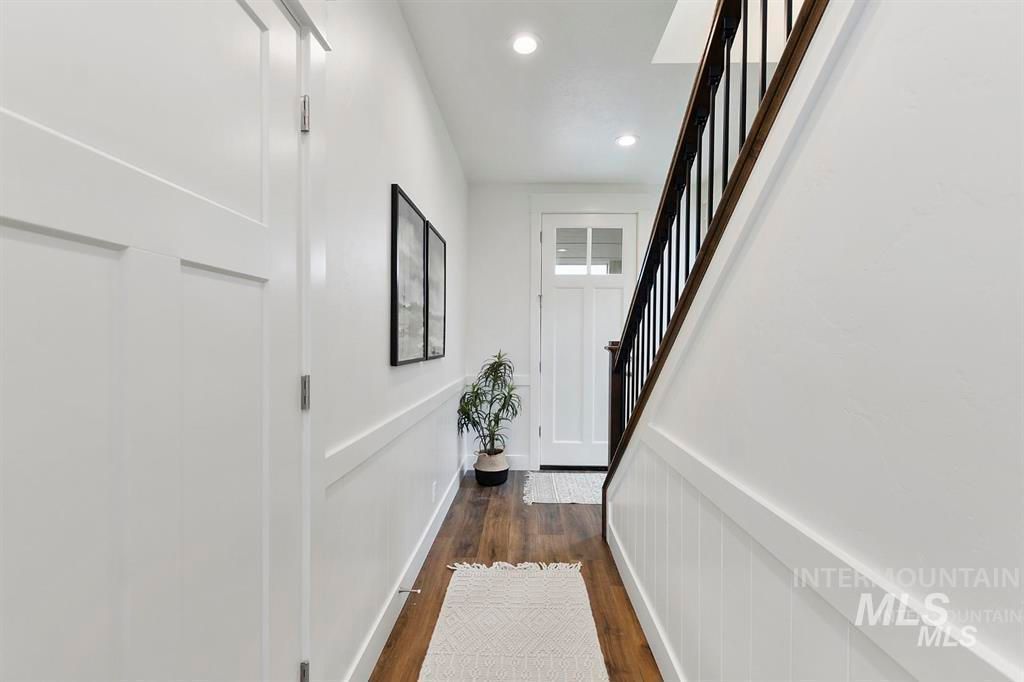 Photo of 4583 S Courvoisier Pl, Meridian, ID 83642 (MLS # 98978304)