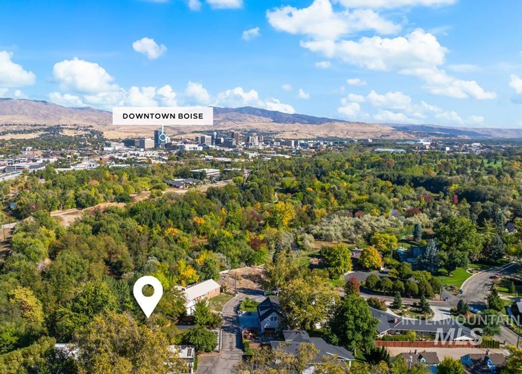 Photo of 4008 W Edgemont St, Boise, ID 83706 (MLS # 98983328)