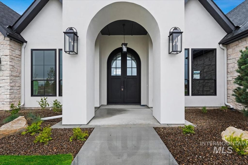 Photo of 8114 W Inspirado Dr, Meridian, ID 83646 (MLS # 98983381)