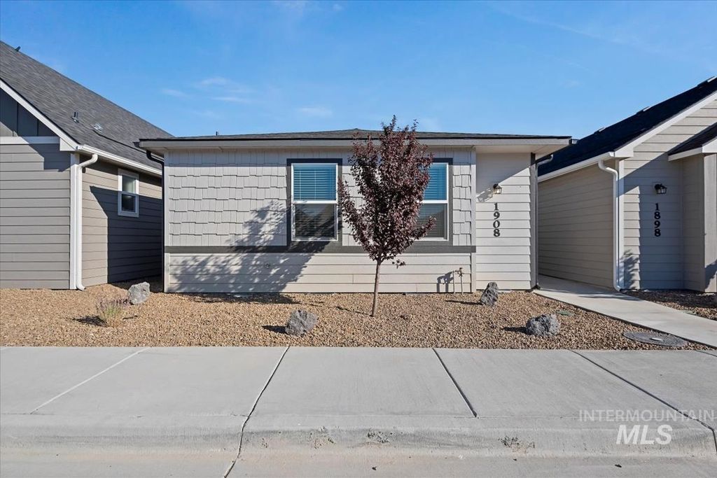 Photo of 1879 NW Enterprise Street, Mountain Home, ID 83647 (MLS # 98962978)