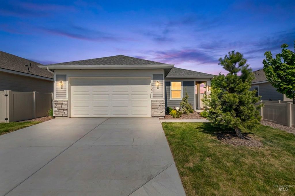 Photo of 4232 S. Graycliff Way, Meridian, ID 83642 (MLS # 98984518)