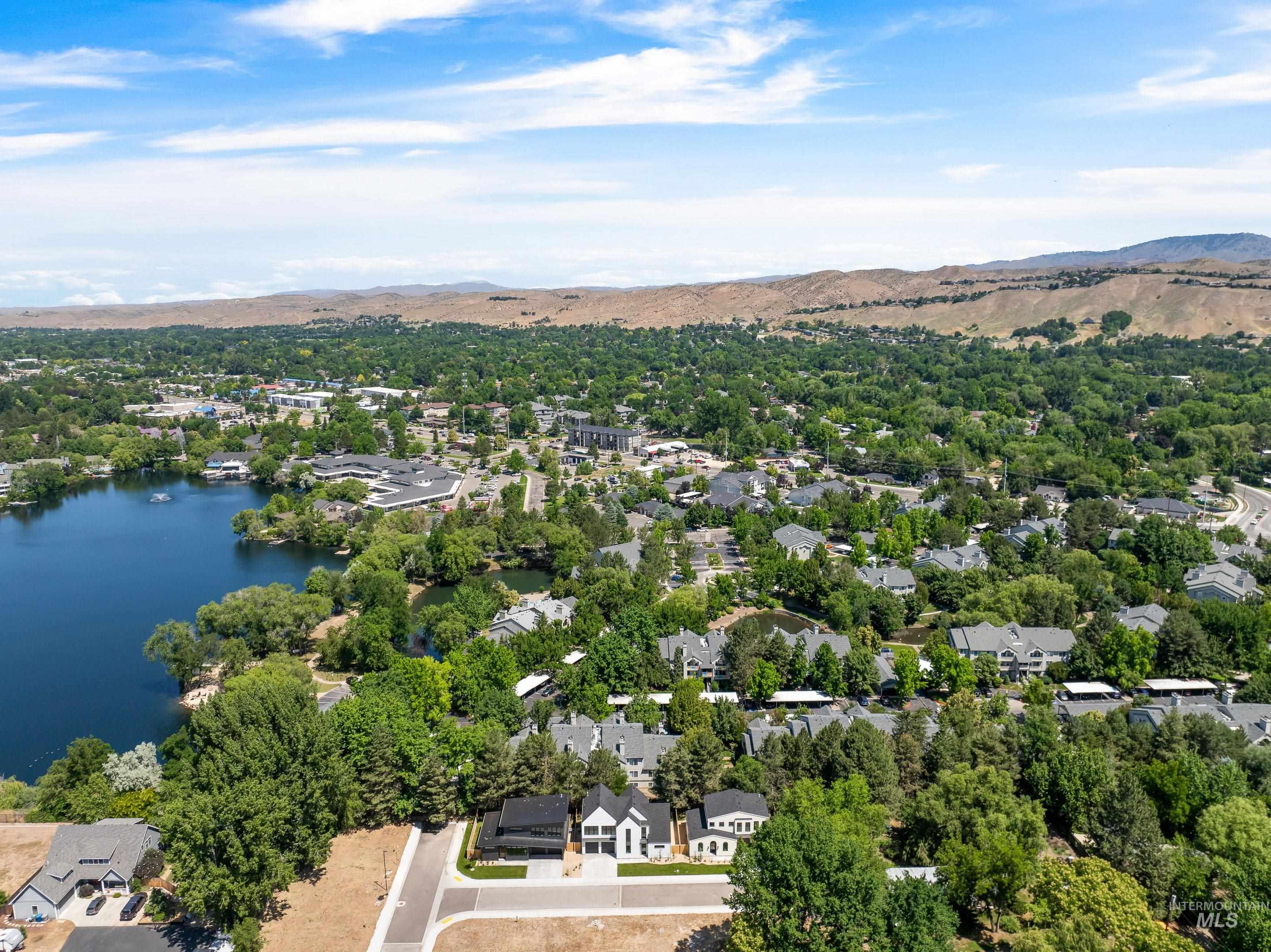 3035 N Water Run Ln.