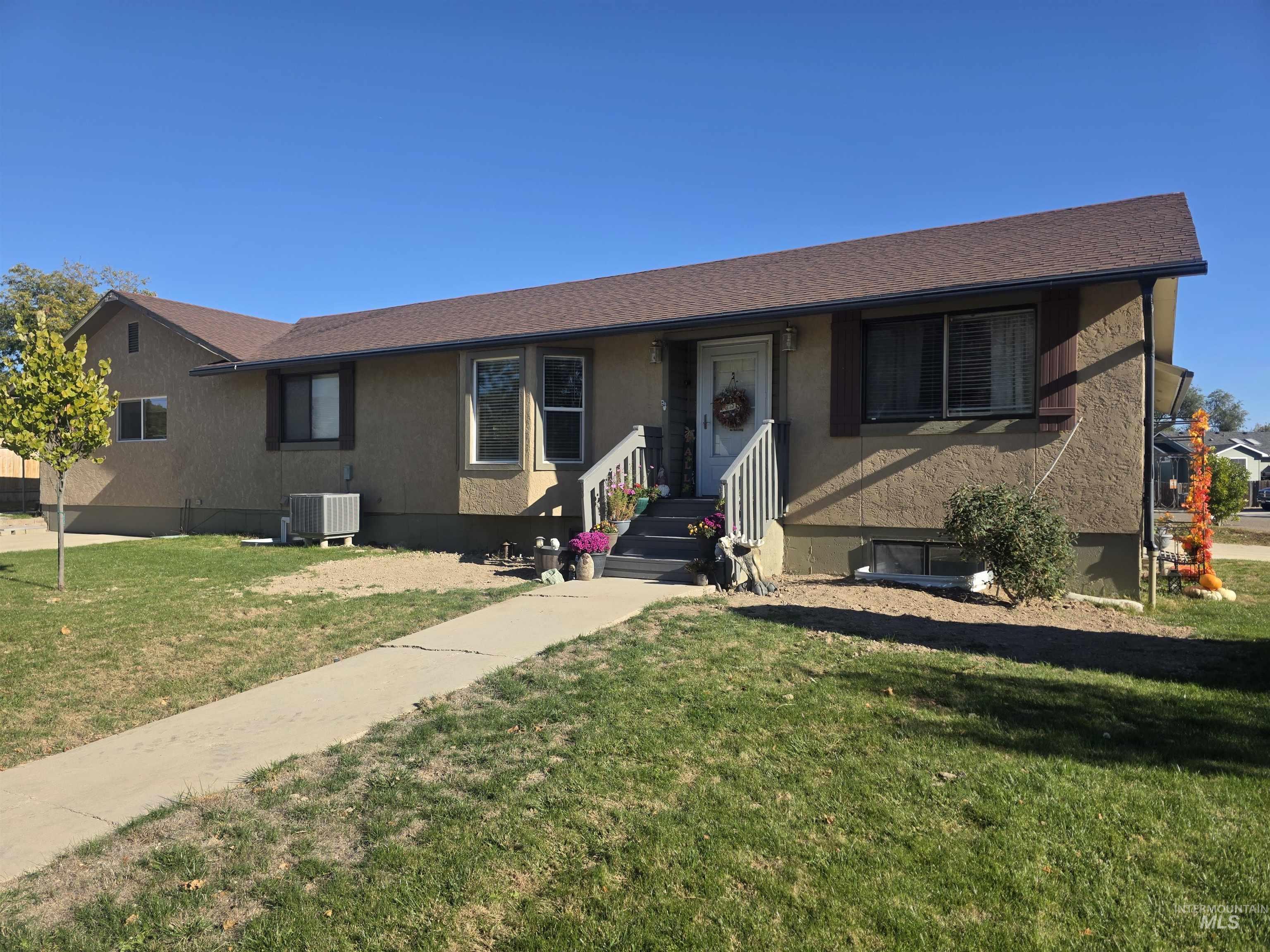 2212 Aries Dr