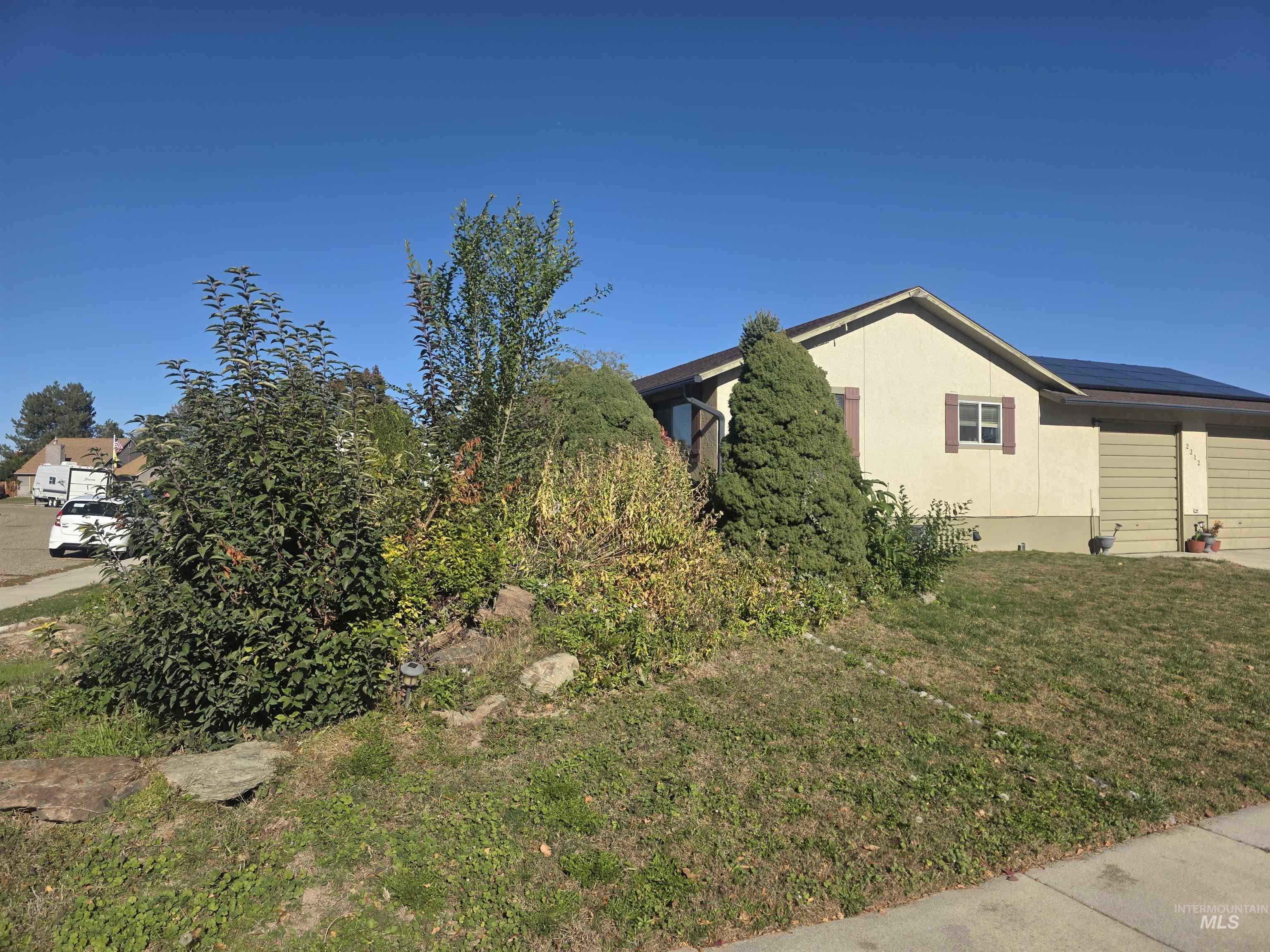 2212 Aries Dr