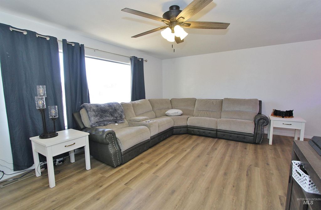 Photo of 1185 N 6th East St, Mountain Home, ID 83647 (MLS # 98973995)