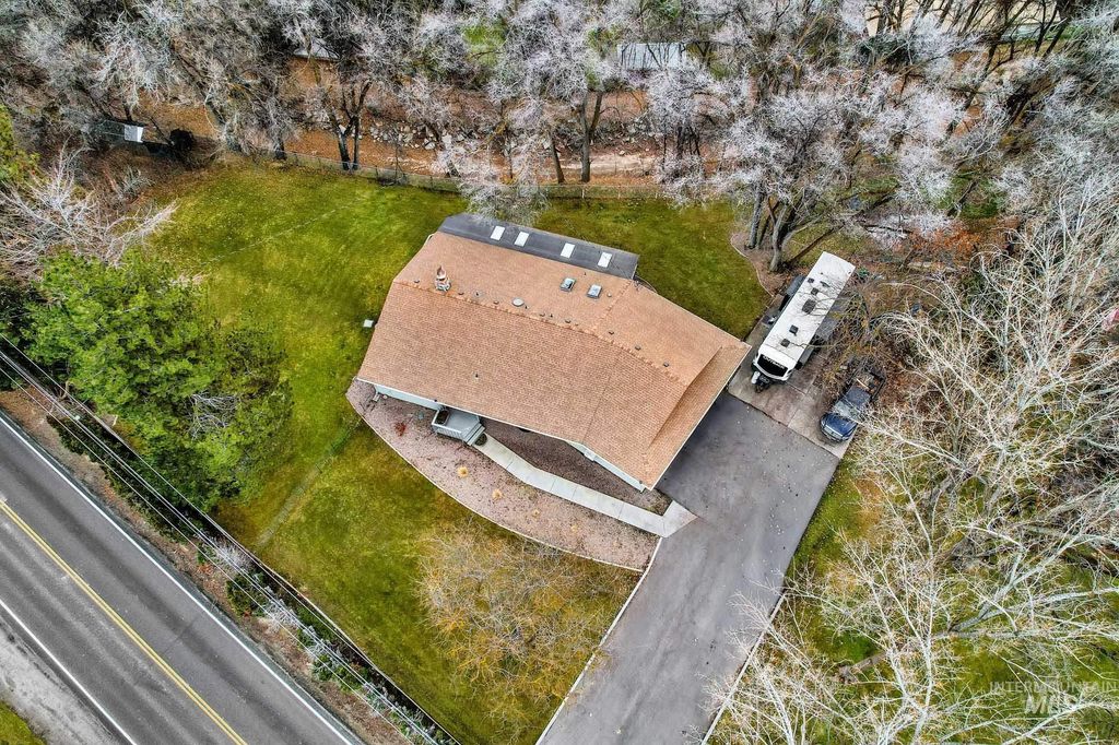 Photo of 457 E Beacon Light Rd, Eagle, ID 83616 (MLS # 98968932)